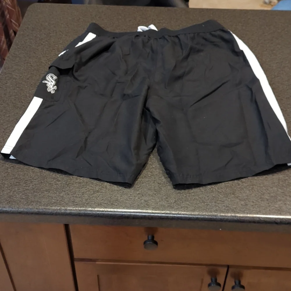 SALE 2/$6 White Sox Swim Shorts - Picture 3 of 4